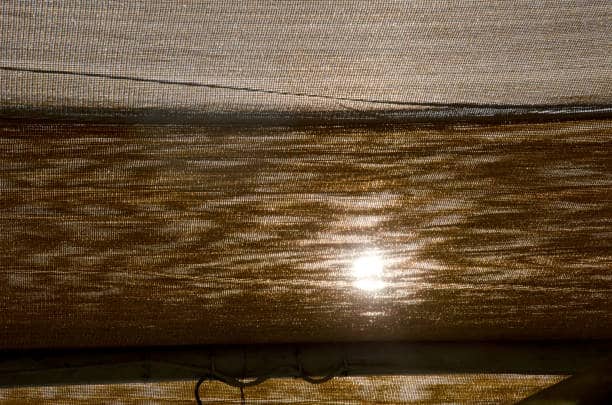 توری سایبان قهوه‌ ای با دوام بالا و تراکم مناسب